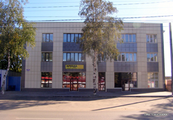 Облицовка фасада административного здания на ул.50 лет октября.